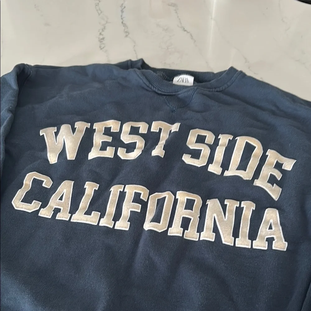 Zara Blue Crewneck Sweater with Vintage Collegiate Design